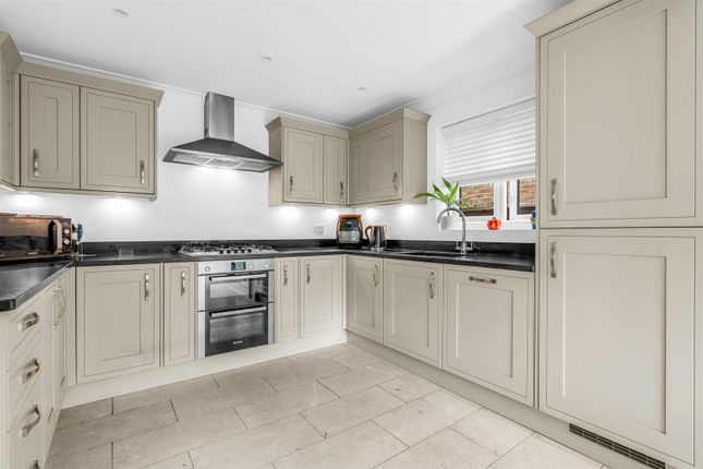 2, Harlings, Hertford Heath photo 4