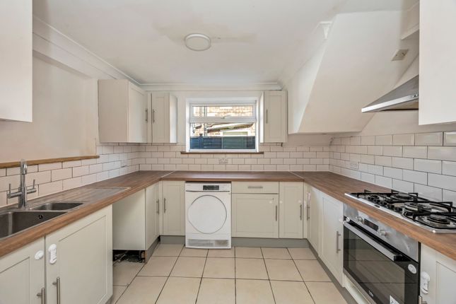 13 Harebeating Drive, Hailsham photo 2