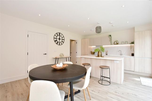 Thumbnail Terraced house for sale in Gordon Road, Caterham, Surrey