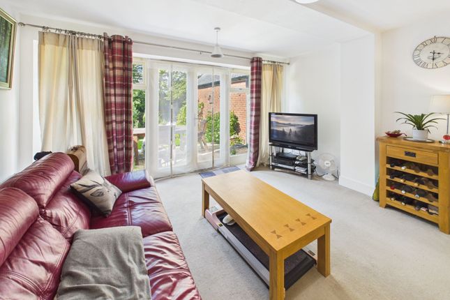 27, Godfrey Place, Cheltenham photo 2