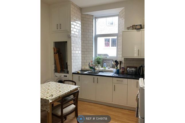 Thumbnail Room to rent in Barnton Street, Stirling
