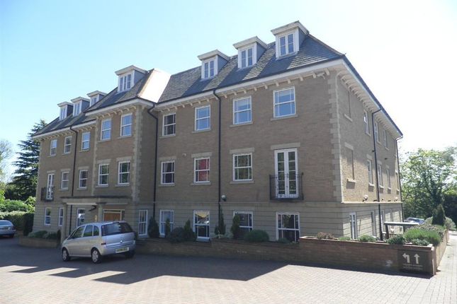 Flat to rent in Thorpe Road, Longthorpe, Peterborough