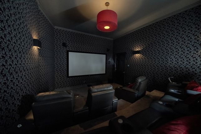 Flat Flat 1a, 28, John Street, London photo 4