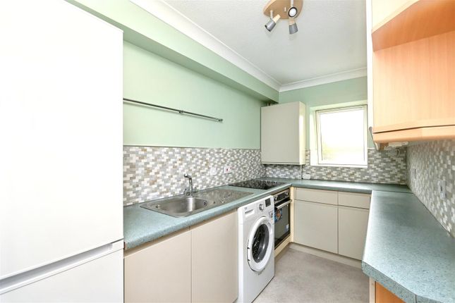 11, Steeple Grange, 5 Mill Road, Eastbourne photo 3