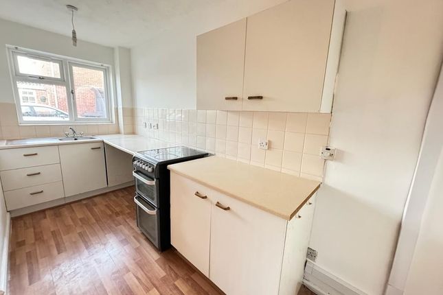 3, Floyd Close, Leicester photo 3