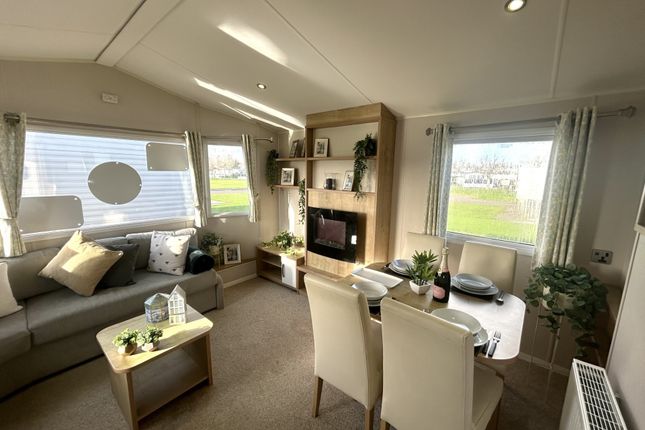 1, West Mersea Coastal Holiday Park, West Mersea, Colchester photo 2