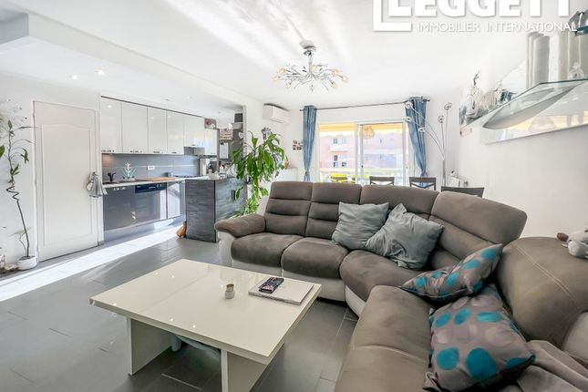 Apartment for sale in Mougins, Alpes-Maritimes, Provence-Alpes-Côte D'azur