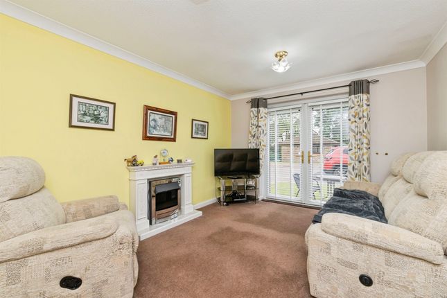 8, Staindale Place, Hartlepool photo 2