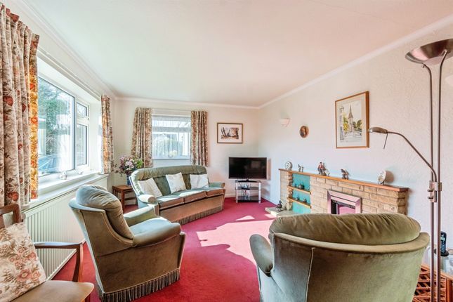 144, Brook Drive, Corsham photo 2