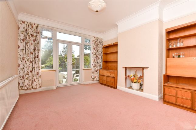 Demesne Road, Wallington photo 4