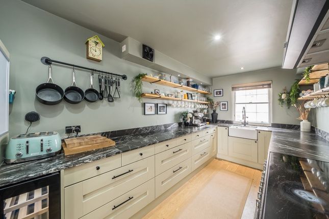 8C, Thames Street, Sunbury-On-Thames photo 4