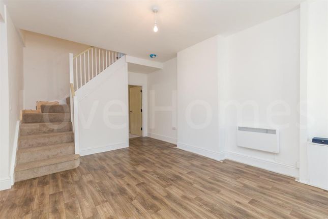 Duplex to rent in Flat A, Stoops Hall Yard, Garstang, Preston