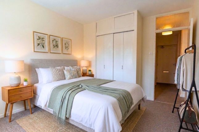 146, Arabella Drive, London photo 4