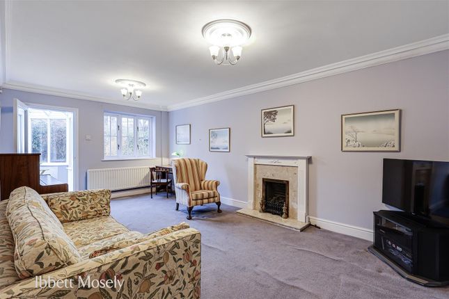 31, Squerryes Mede, Westerham photo 4