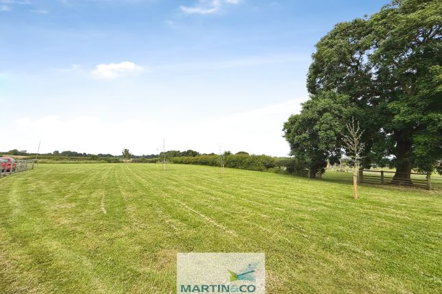 8, Hodding Road, Worksop photo 2