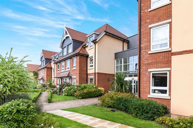 Thumbnail Flat for sale in Horton Mill Court, Hanbury Road, Droitwich, Worcestershire