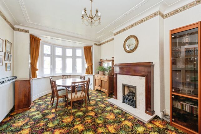 57, The Manor Drive, Worcester Park photo 2