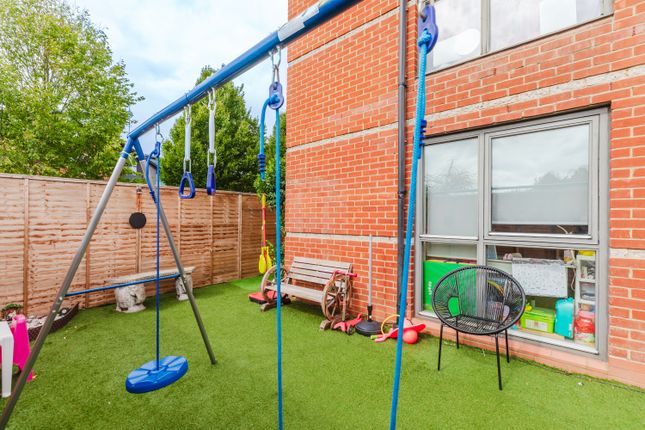 Tw14 8Dr - High Res-7 (1).Jpg