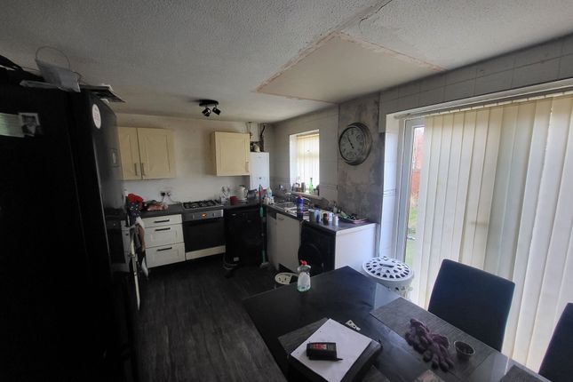 14 Lethbridge Close, Liverpool photo 3