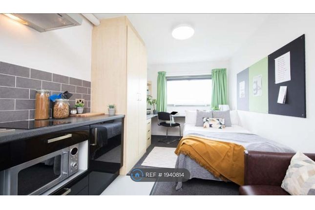Thumbnail Room to rent in United Kingdom, Manchester