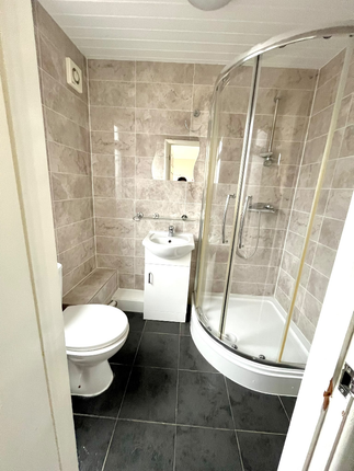 Greenland Crescent, Southall photo 3