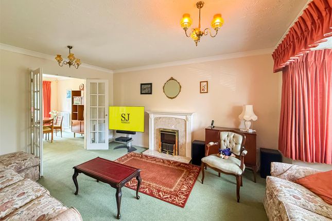 9, Beauchamps, Burnham-On-Crouch photo 3