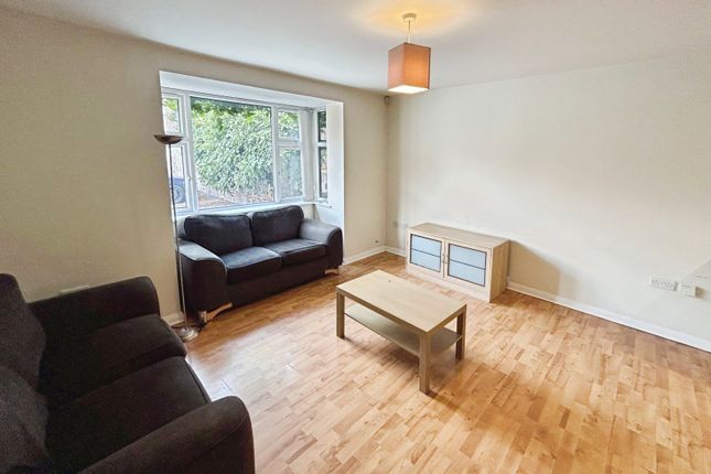 1 Mews Cottage, Rear Of 726-732,, Wilmslow Road, Greater Manchester photo 4