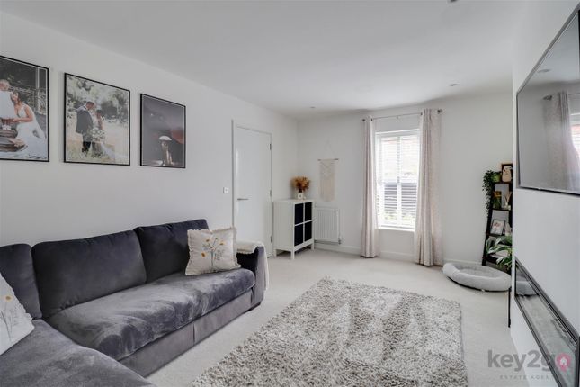 5, Bennett Way, Chesterfield photo 3