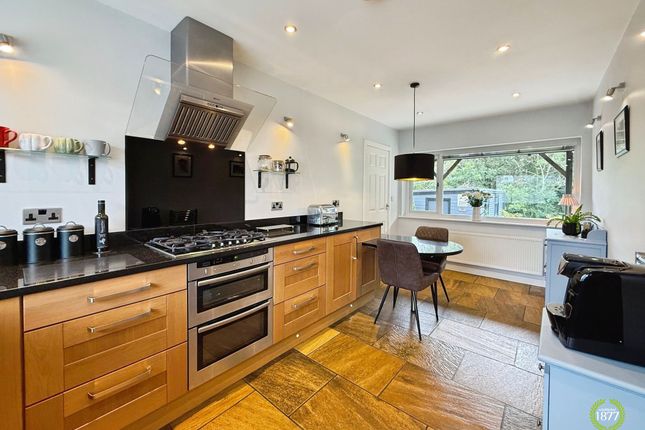 26 Hargrove Avenue, Burnley photo 4