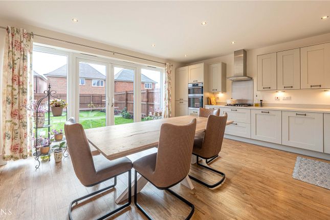 8, Claudius Way, Warwickshire photo 3