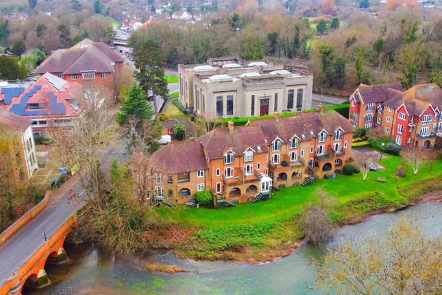 4-bed house on 15, Wallis Mews, Leatherhead, £575,000