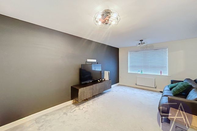 9, Calverton Drive, Southport photo 2