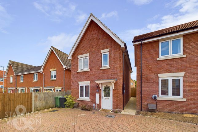 Thumbnail Detached house for sale in Teal Drive, Queens Hill, Norwich