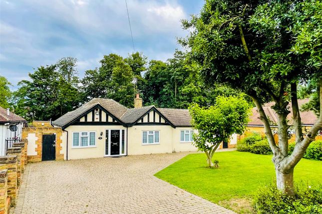 Thumbnail Detached bungalow for sale in Frays Avenue, West Drayton
