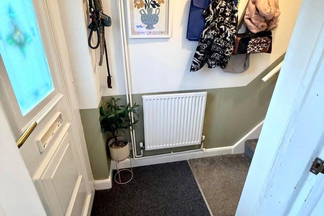 21, Olive Grove, Dursley photo 4