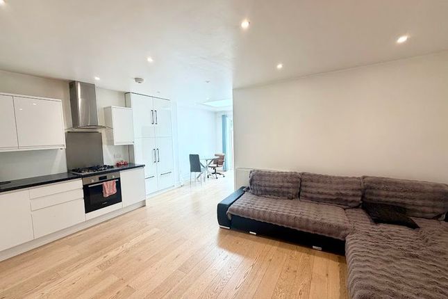 Flat 1,, 379 Pinner Road, Harrow photo 5