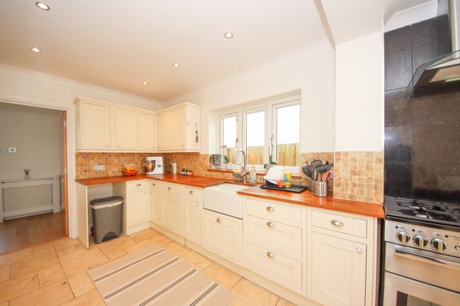 64, Harefield Avenue, Sutton photo 4