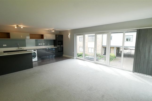 Flat 5, Cromwell Court, St Ives photo 3