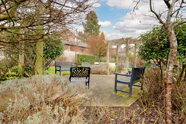 Flat for sale in Jebb Court, Dairy Grove, Ellesmere