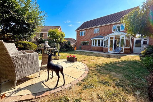 18, Bleriot Crescent, Fareham photo 3