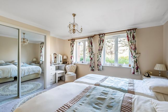 Apartment 27 Chartwell Lodge, Tunbridge Wells photo 3