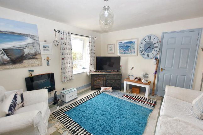 23, Cadogan Road, Camborne photo 2