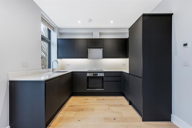 Flat 1, 86, Julian Avenue, Acton photo 4