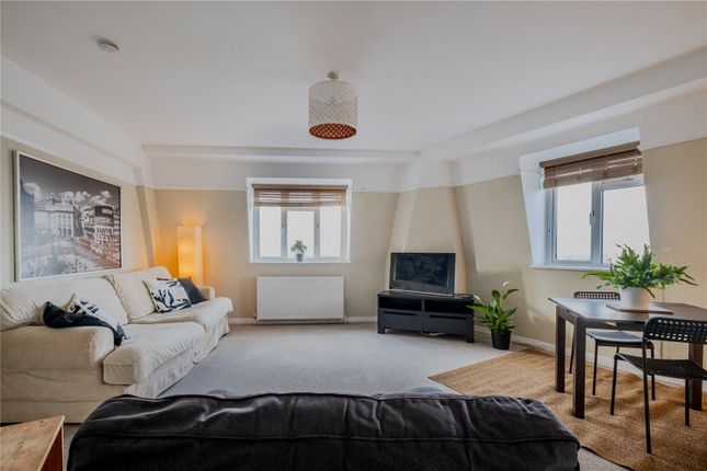 2-bed flat on Flat 27, Streatleigh Court, London, £375,000