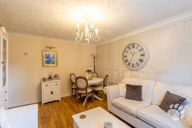 9, Stafford Green, Basildon photo 4
