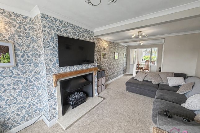 11 High View Road, Leek photo 2