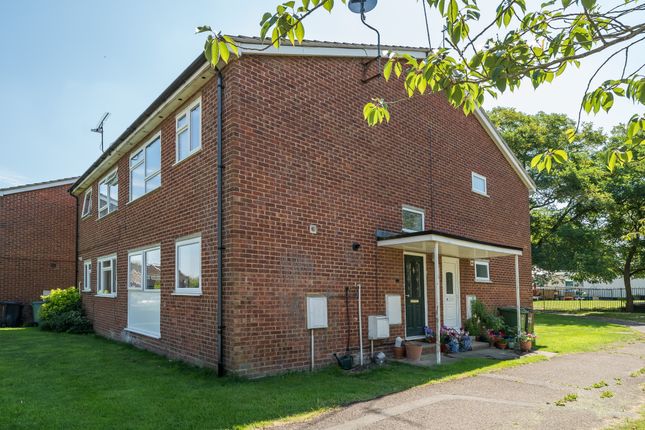 Thumbnail Maisonette for sale in Denbigh Road, Thame