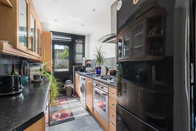131, Wolsey Drive, Kingston Upon Thames photo 4