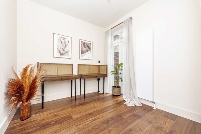 Property to rent in Shandon Road, London