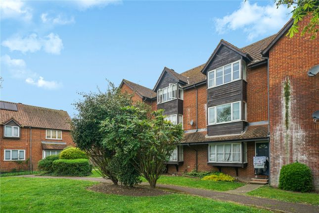 47, Mahon Close, Middlesex photo 2
